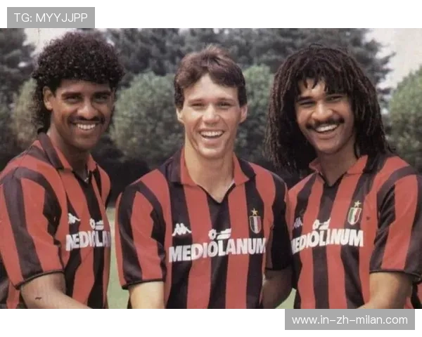 AC米兰中路渗透配合如流水般顺畅 AC米兰中路渗透配合如流水般顺畅