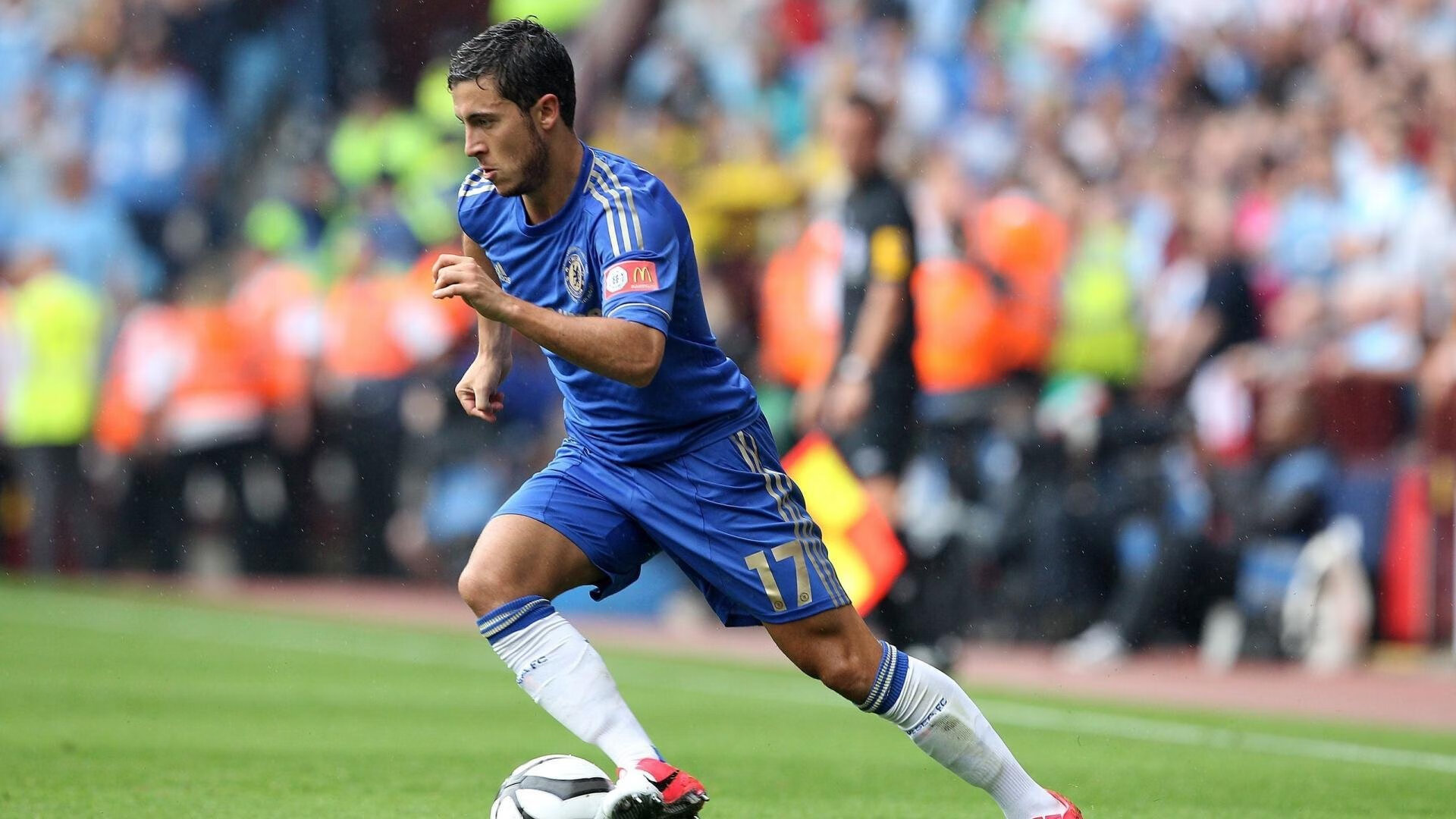 世界杯决赛：官方统计显示双方射门次数、控球率高度接近 实至名归的“双雄对决”